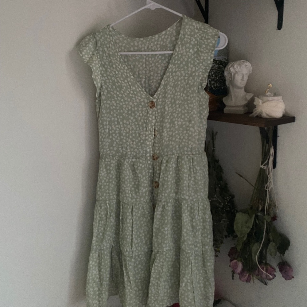 spring dress!! 🌿